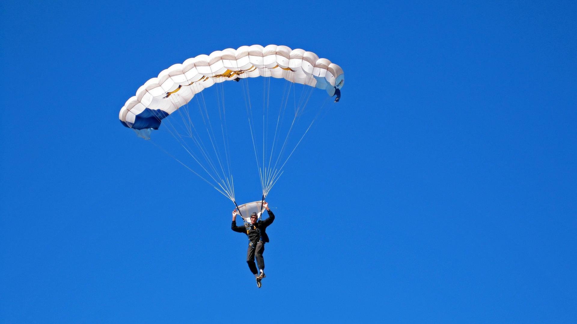 萨拉赫复出首秀出彩，广东男篮主场小胜波尔图，豪取4连胜